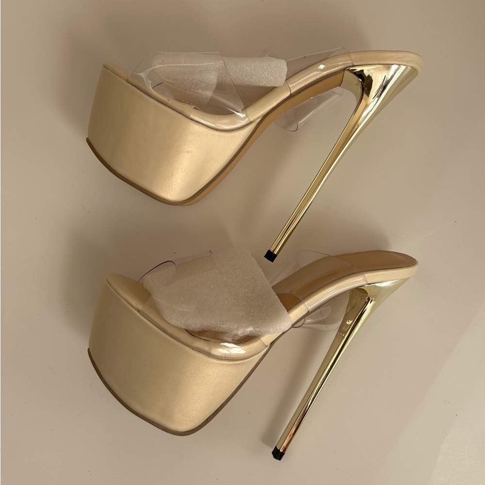 Women’s Clear Bands Platform Golden Heeled High Stiletto Heels, NWOB, Size 7